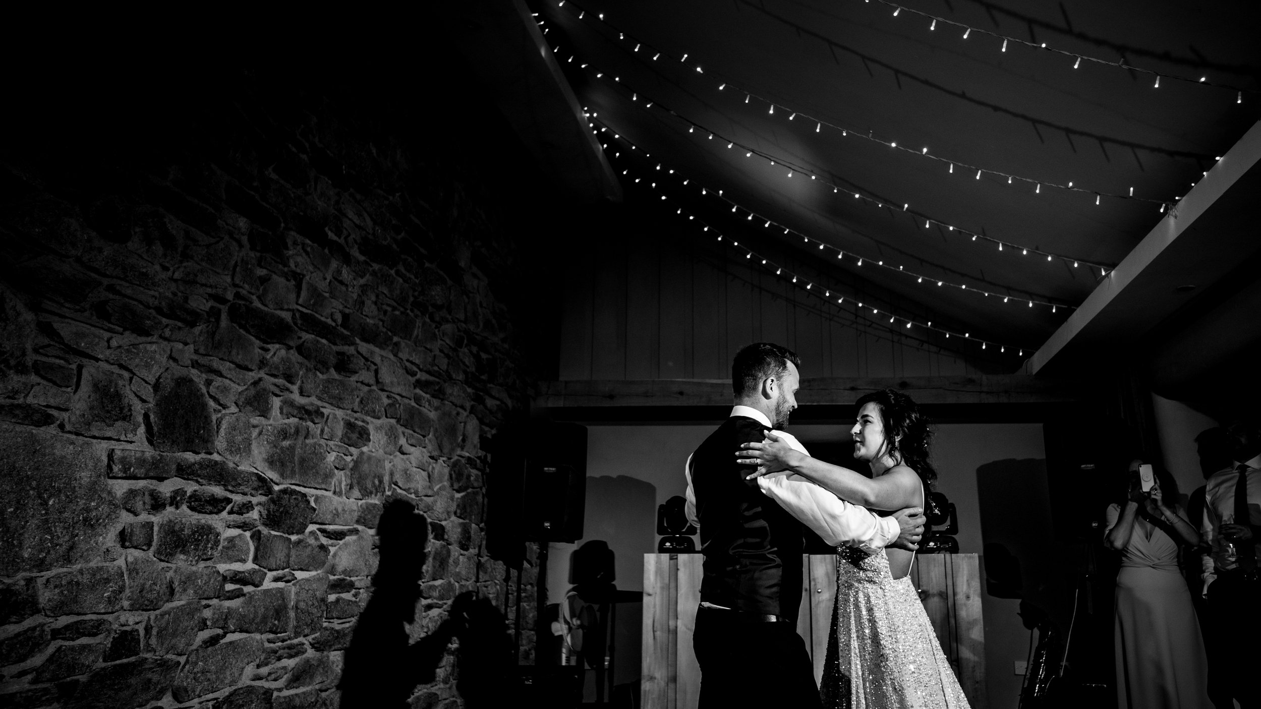 Georgina & Tom – Trevenna Barns – Cornwall